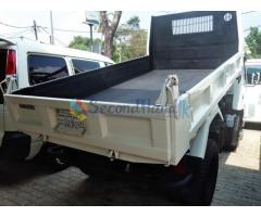 Isuzu Tipper