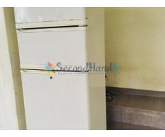 Use refrigerator in good condition