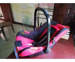 Baby car seat / Baby carrier