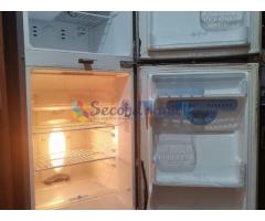 LG 242 Refrigerator to sell