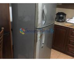 LG 242 Refrigerator to sell