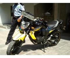 YAMAHA FZs