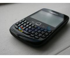 BlackBerry Curve 8520 Immediately Sale. Hurry Up...!!!