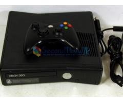 Xbox 360 Slim (only 2 week used)