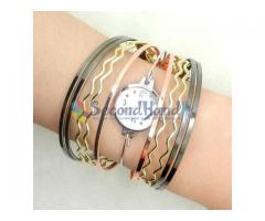 LADIES BRACELET WATCH(brand new)