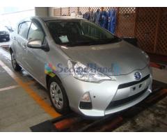 Toyota Aqua S-Grade (2012/10)-Metallic Silver