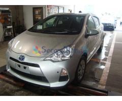 Toyota Aqua S-Grade (2012/10)-Metallic Silver