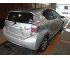 Toyota Aqua S-Grade (2012/10)-Metallic Silver