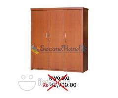 Damro 3 Door Wardrope