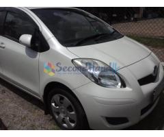 Toyota vitz Car