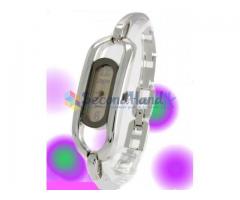 LADIES BRACELET WATCH(brand new)