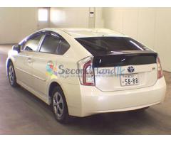 Toyota Prius S-Grade-2012