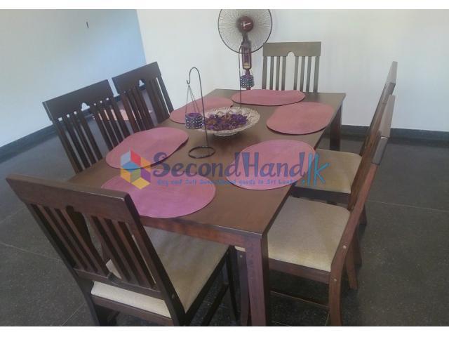 Singer Dining Table With 6 Chairs