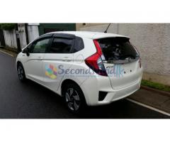 HONDA FIT GP5 WHITE FOR SALE