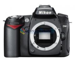 Nikon D90 (Body Only)