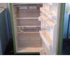 Sisil Refrigerator Model No G - 07A