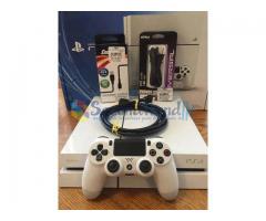 Sony PlayStation 4 500GB Jet Black Console w/ New 7 games Bundle + 2 Dualstock wireless controller