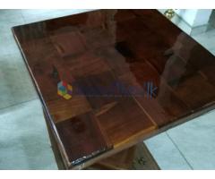 Teak gloss table with four benches