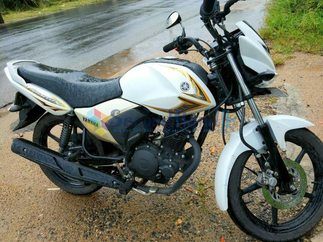 Yamaha saluto white colour hotsell