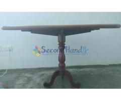 Mahogany Table-මහෝගනී මේසය ක්