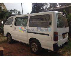 Toyota Hiace Dolpin LH 109 Year 1991