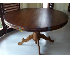 teak round table