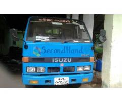 ISUZU Lorry for SALE !!!